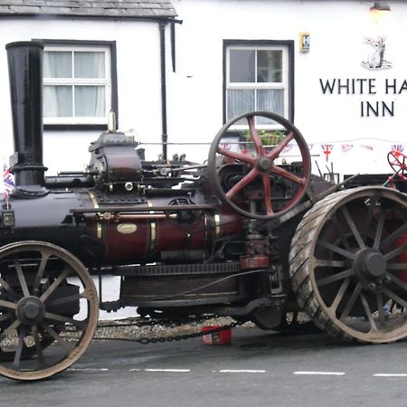 White Hart Inn Bouth Exteriör bild