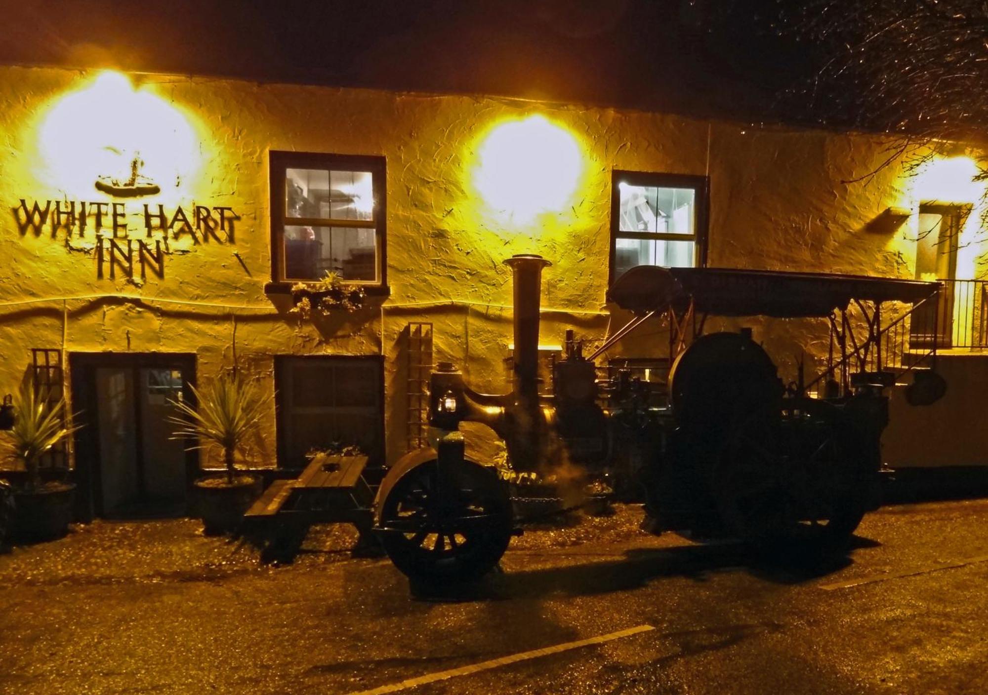 White Hart Inn Bouth Exteriör bild
